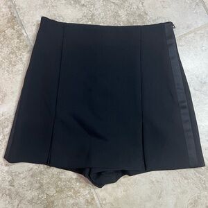 Zara Women's Black Tuxedo Skort | XS